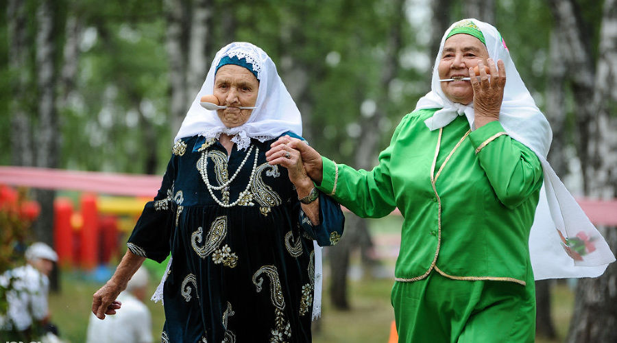 Татарские бабушки в платках