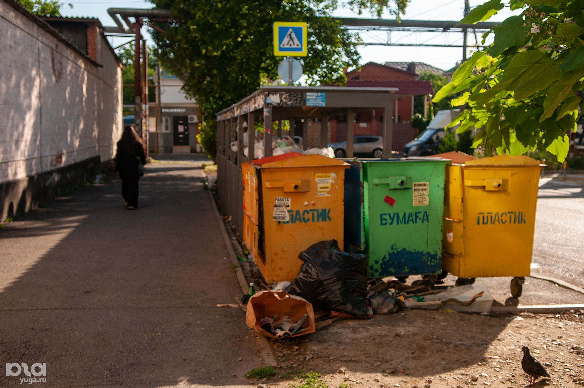 Улыбнись чистому городу. Почему в Краснодаре убрали контейнеры для  раздельного сбора отходов и на сколько еще хватит мусорного полигона в  Копанском | Юга.ру