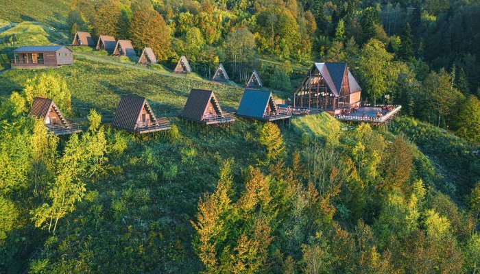 Горный кемпинг «Нахазо» на курорте «Роза Хутор» © Фото предоставлено пресс-службой курорта «Роза Хутор»