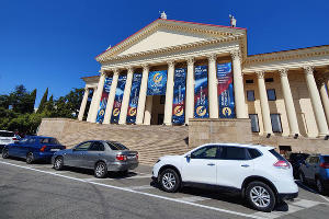 Зимний театр в Сочи © Фото Марии Карагёзовой, Юга.ру