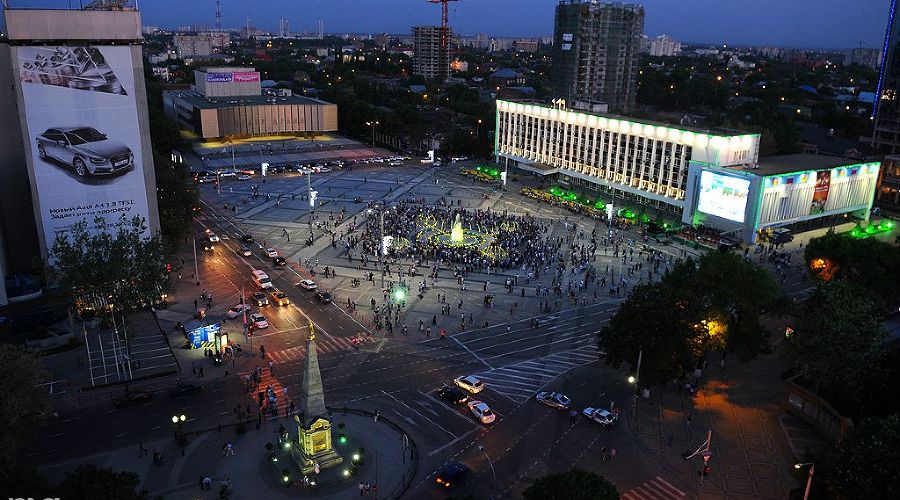 Площади краснодара фото Более 200 человек разом станцуют на Театральной площади