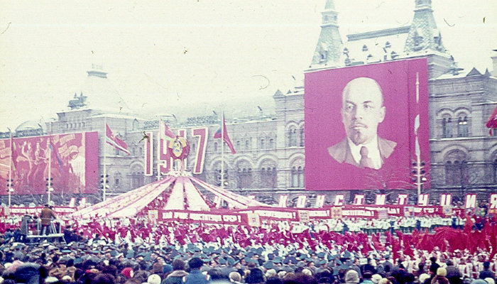 Празднование годовщины Октябрьской революции, Москва, 7 ноября 1977 года © Фото Szilas, wikimedia.org (Public Domain)