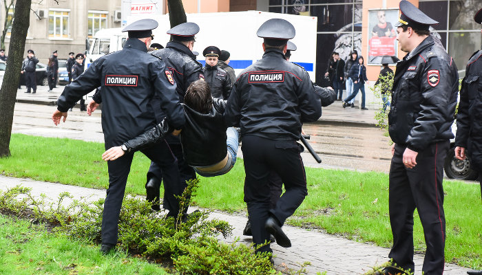 Акция сторонников Навального в Краснодаре, 26 марта 2017 © Фото Елены Синеок, Юга.ру