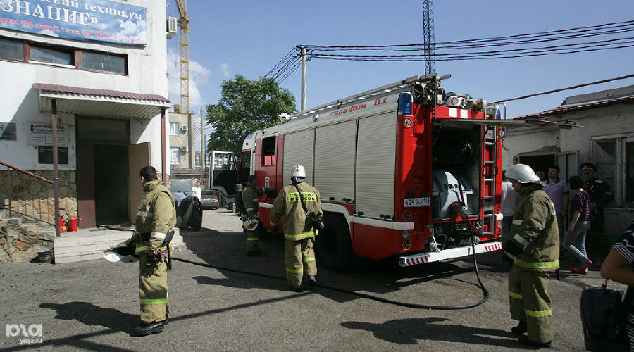 Пожарные ликвидировали пожар в центре Краснодара © Влад Александров, ЮГА.ру