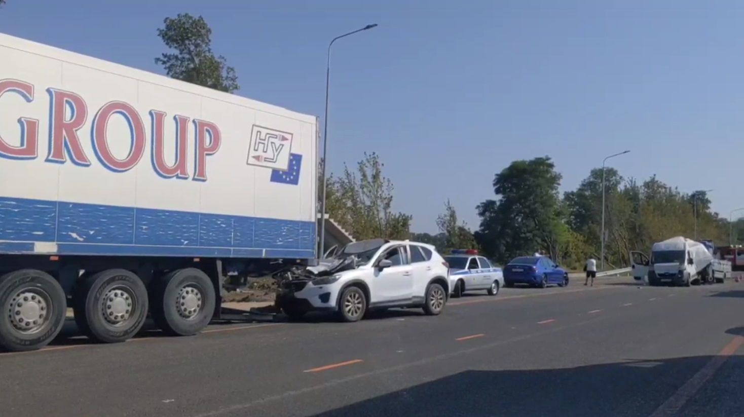 В Краснодаре на трассе в хуторе Ленина скопилась пробка из-за массового ДТП