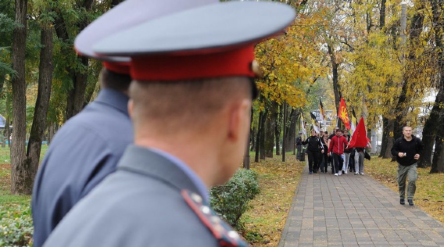 Русский марш в День народного единства прошел в Краснодаре © Елена Синеок, ЮГА.ру