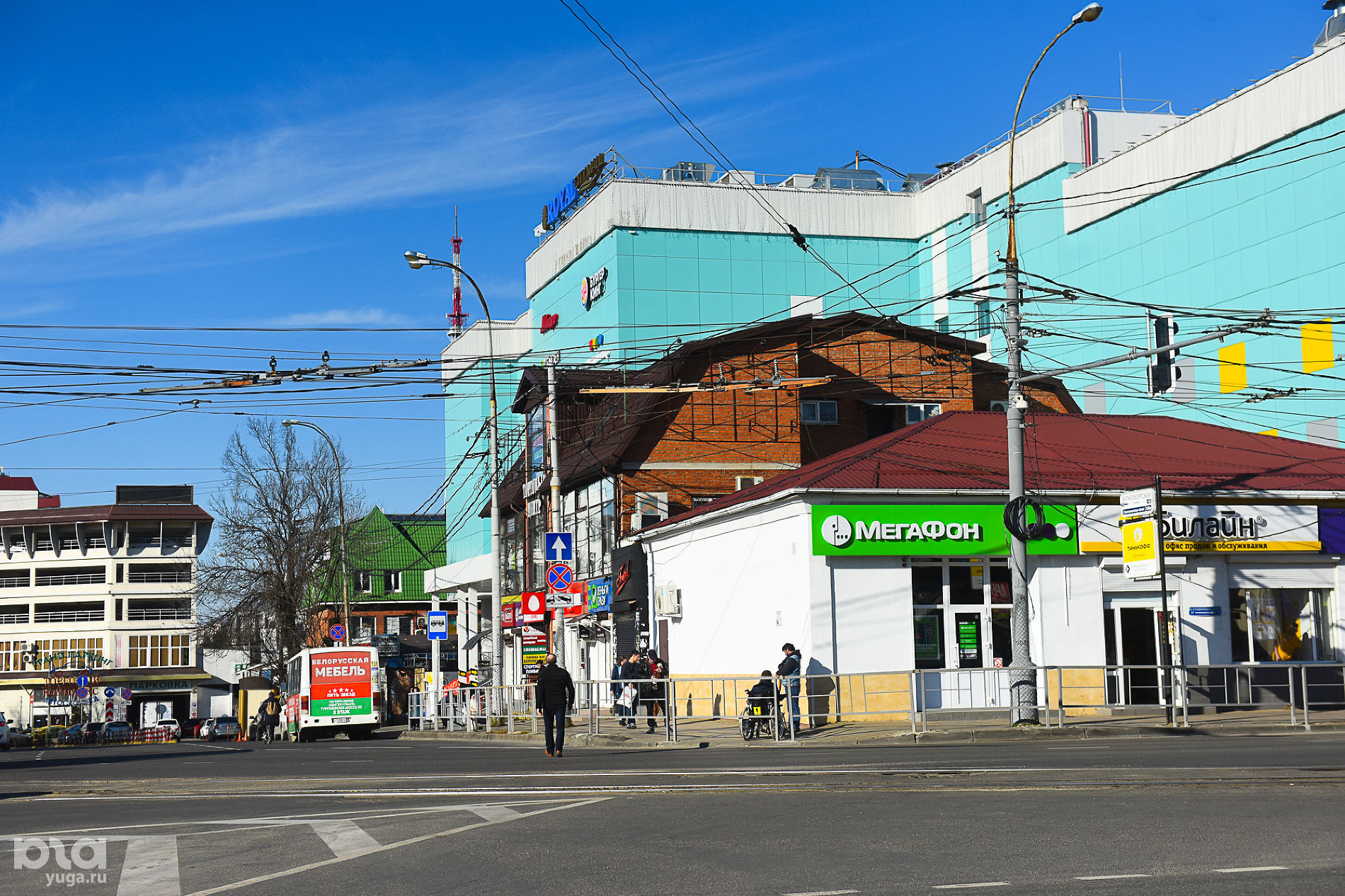 Вишняки сайт. Вешняки рынок Краснодар. Рынок Вишняки Краснодар. Торговый центр Вишняки Краснодар. Вещевой рынок Краснодар Вишняки.