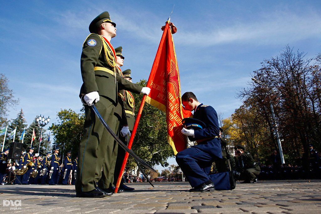 Последний выпуск военных. Красная площадь Штеменко. Танцы Штеменко.