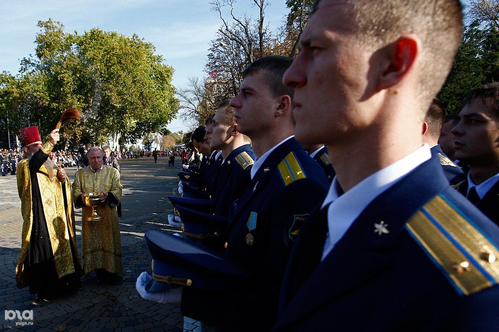 Последний выпуск военного. Молодой лейтенант ВВС. Ейск выпуск курсантов. Учебный центр ВВС Балашов. Военнослужащий ВВС В школе.